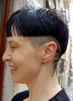 fryzury krótkie - uczesanie damskie z włosów krótkich zdjęcie numer 93